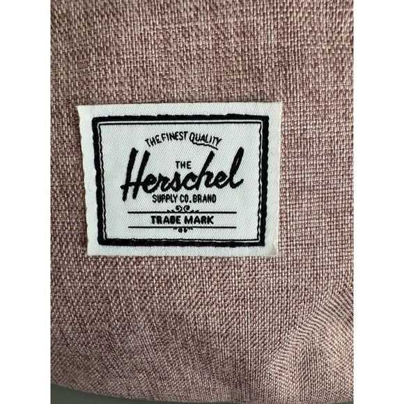 New Herschel Supply Co Fanny Pack Mini in Ash Rose - Picture 2 of 5
